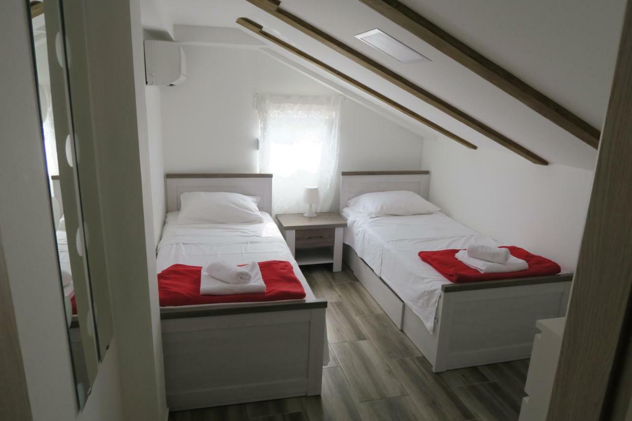 Family Apartment Baška Eksteriør bilde