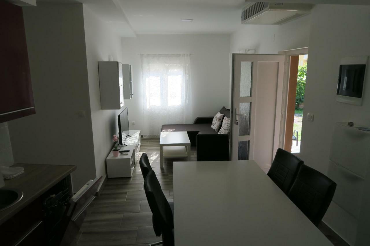 Family Apartment Baška Eksteriør bilde
